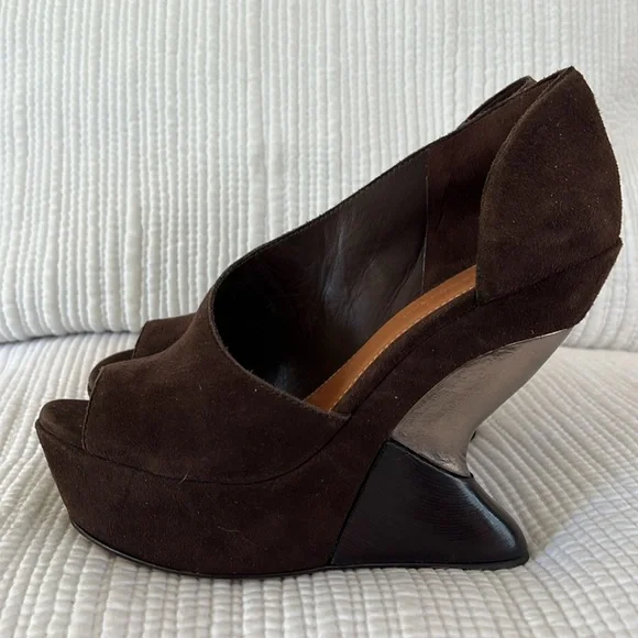 NWOT Anthropologie LEIFSDOTTIR Katrina Brown Suede Cut Out Platforms size 6.5 - Picture 4 of 8